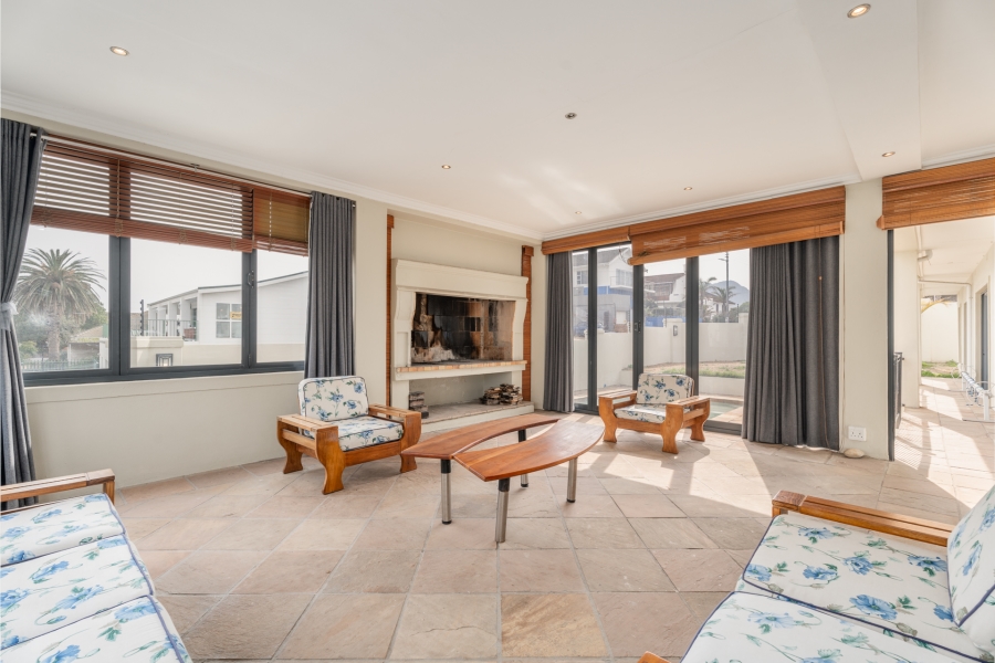 5 Bedroom Property for Sale in Strand North Western Cape